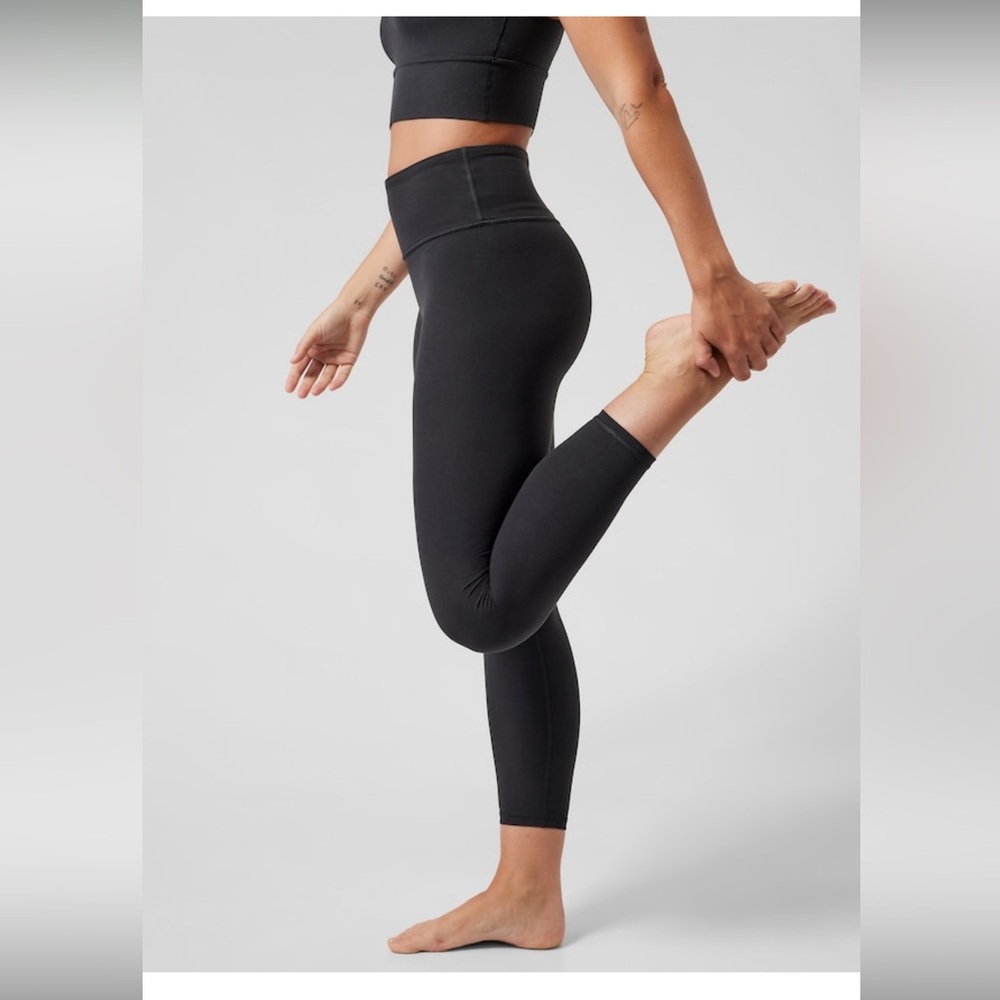 Athleta Elation 7/8 Tight // Black #293142 - Picture 2 of 16